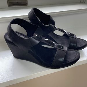 St. John’s Bay flex foam black wedges